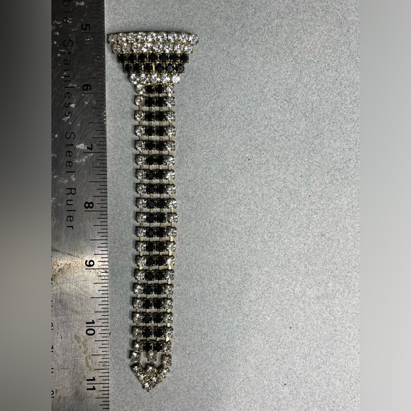 Vintage Rhinestone Tie Brooch - Picture 5 of 10